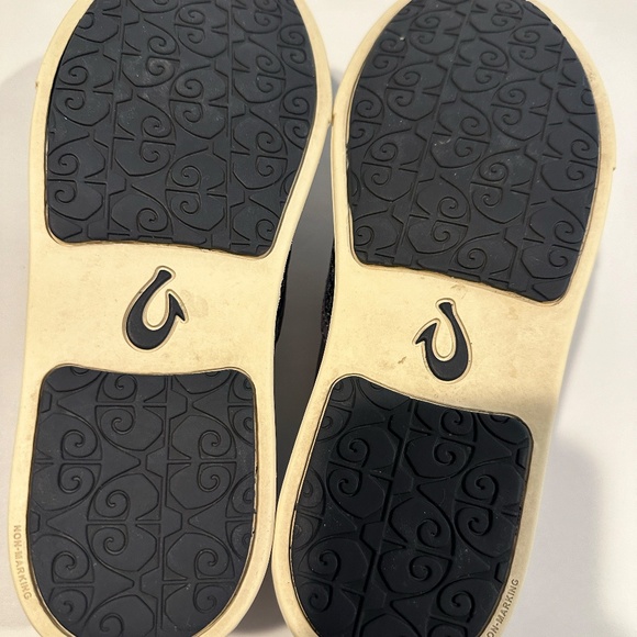 Olukai Pehuea Black size 6.5 - Picture 4 of 6